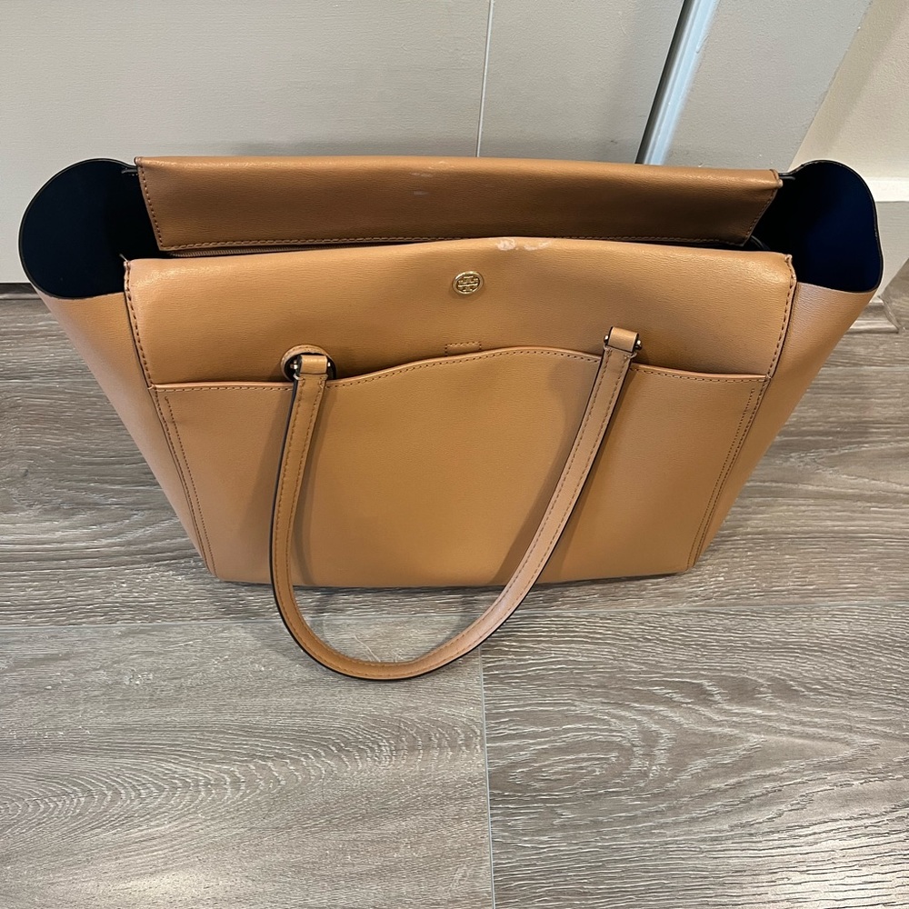 Tory Burch Parker Tote in Cardamom
